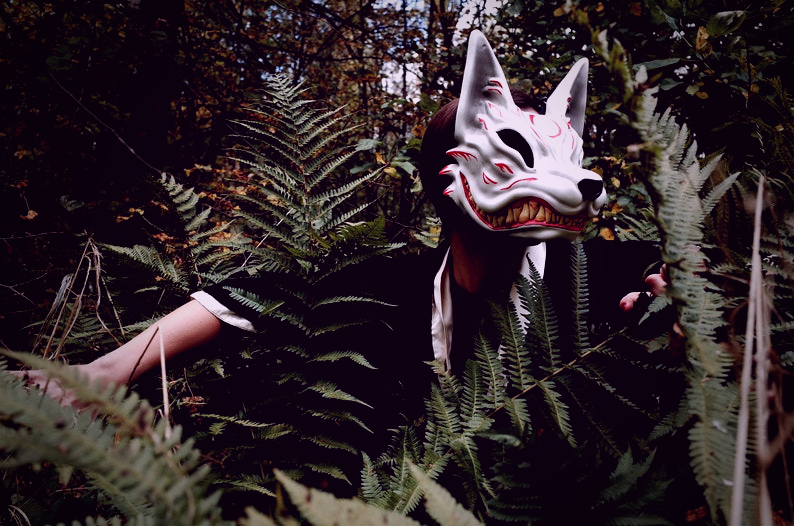 White and Red Kitsune Mask